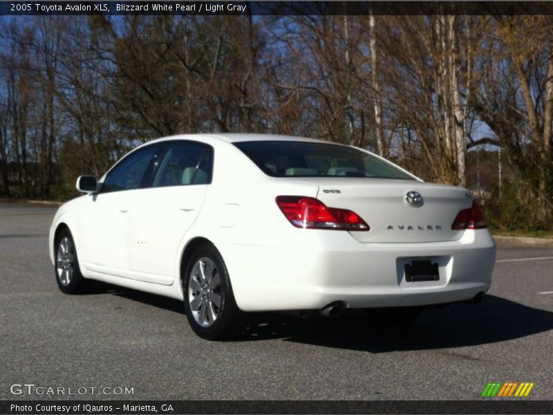 Blizzard White Pearl / Light Gray 2005 Toyota Avalon XLS