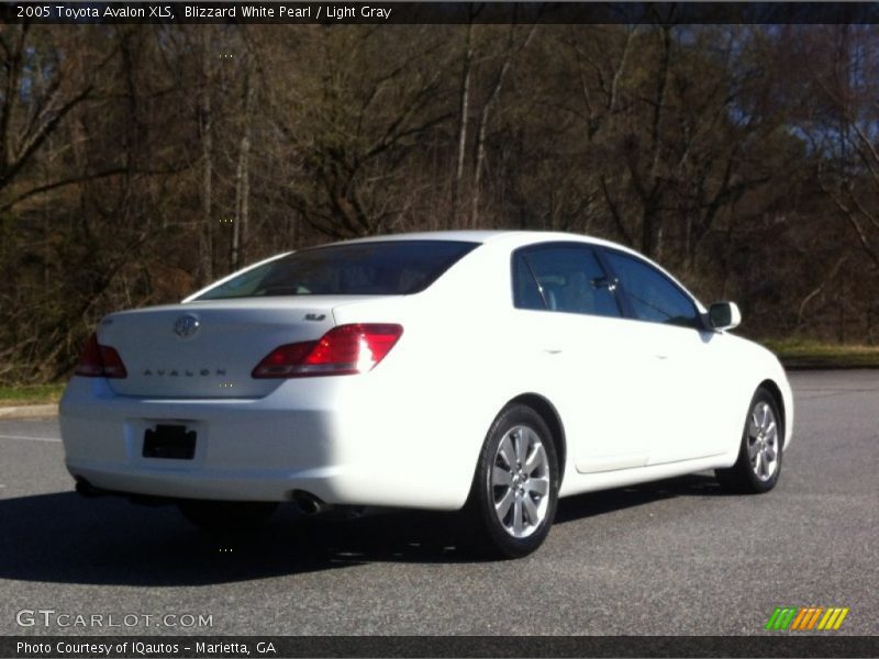 Blizzard White Pearl / Light Gray 2005 Toyota Avalon XLS