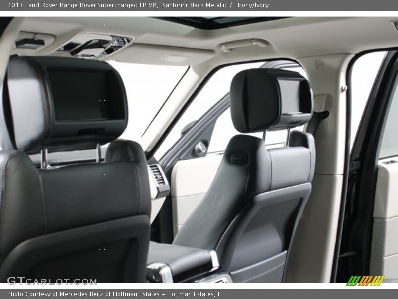 Entertainment System of 2013 Range Rover Supercharged LR V8