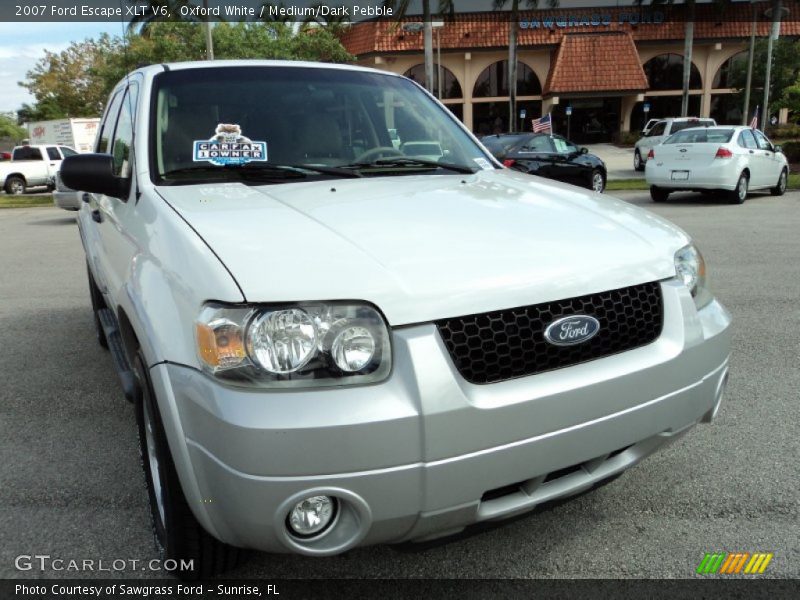 Oxford White / Medium/Dark Pebble 2007 Ford Escape XLT V6