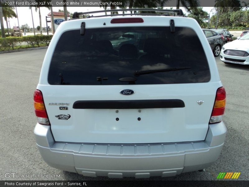 Oxford White / Medium/Dark Pebble 2007 Ford Escape XLT V6