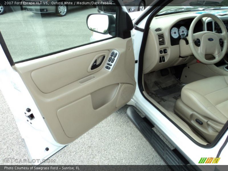 Oxford White / Medium/Dark Pebble 2007 Ford Escape XLT V6