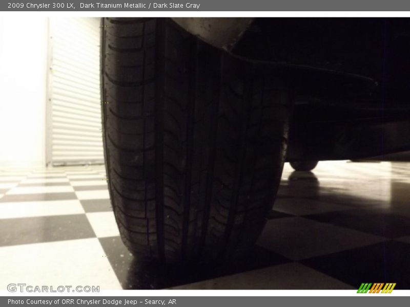 Dark Titanium Metallic / Dark Slate Gray 2009 Chrysler 300 LX