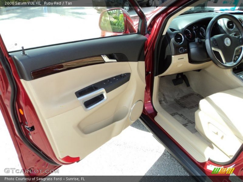 Ruby Red / Tan 2008 Saturn VUE XE