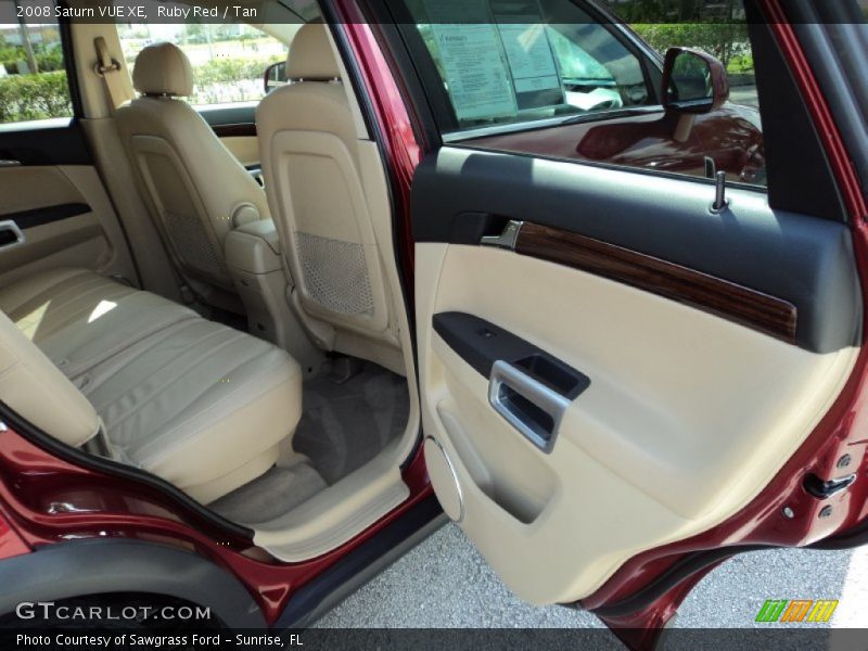 Ruby Red / Tan 2008 Saturn VUE XE