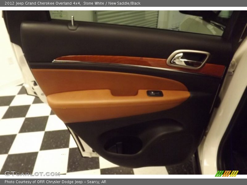 Stone White / New Saddle/Black 2012 Jeep Grand Cherokee Overland 4x4