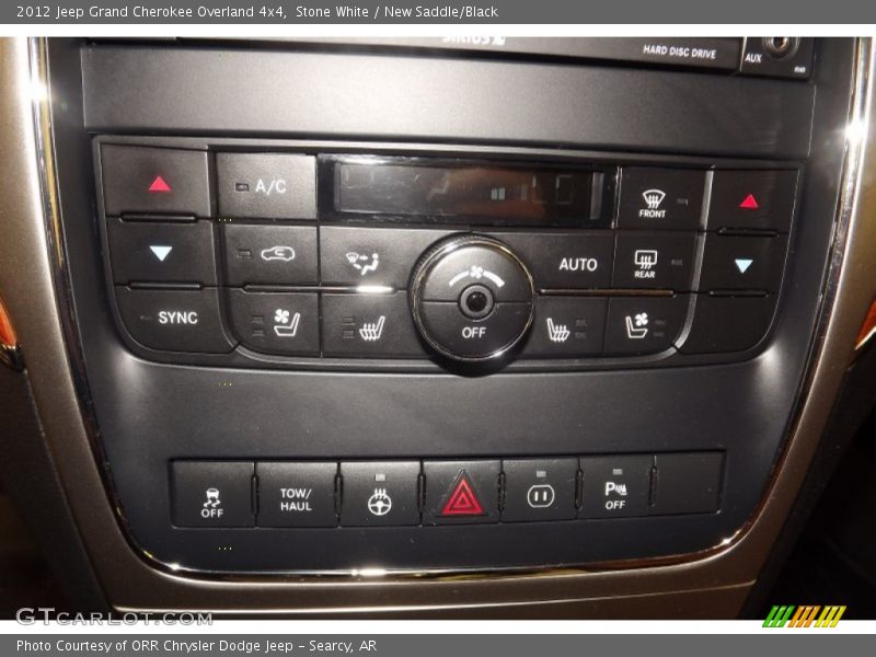 Stone White / New Saddle/Black 2012 Jeep Grand Cherokee Overland 4x4