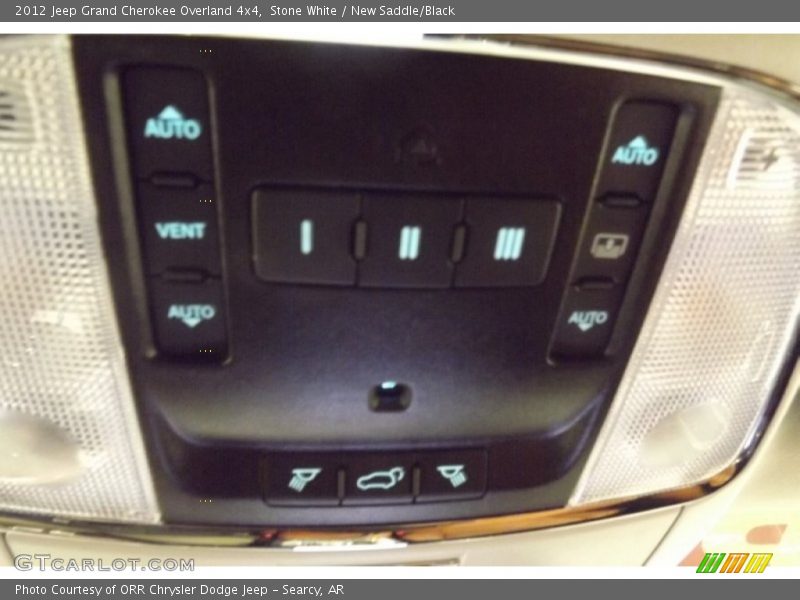 Stone White / New Saddle/Black 2012 Jeep Grand Cherokee Overland 4x4