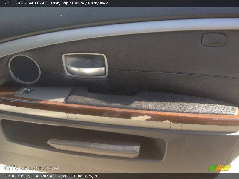 Alpine White / Black/Black 2005 BMW 7 Series 745i Sedan