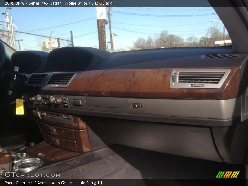 Alpine White / Black/Black 2005 BMW 7 Series 745i Sedan