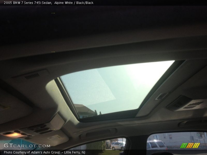 Alpine White / Black/Black 2005 BMW 7 Series 745i Sedan