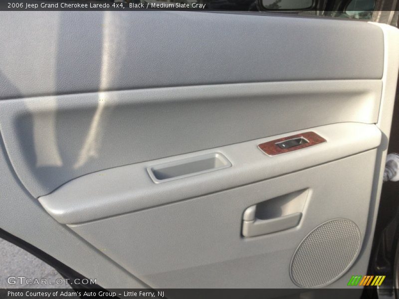 Black / Medium Slate Gray 2006 Jeep Grand Cherokee Laredo 4x4