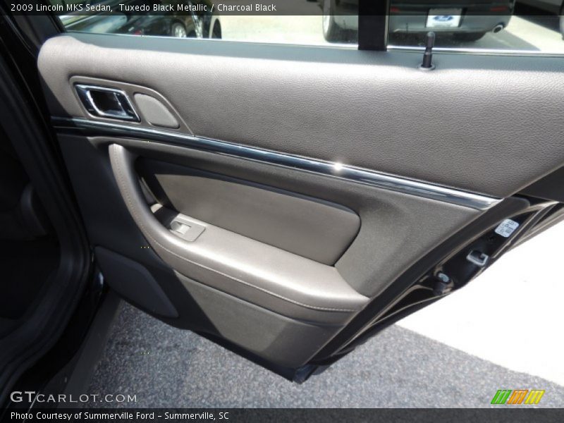 Tuxedo Black Metallic / Charcoal Black 2009 Lincoln MKS Sedan
