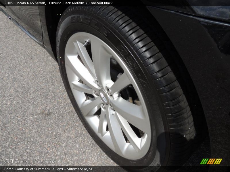 Tuxedo Black Metallic / Charcoal Black 2009 Lincoln MKS Sedan