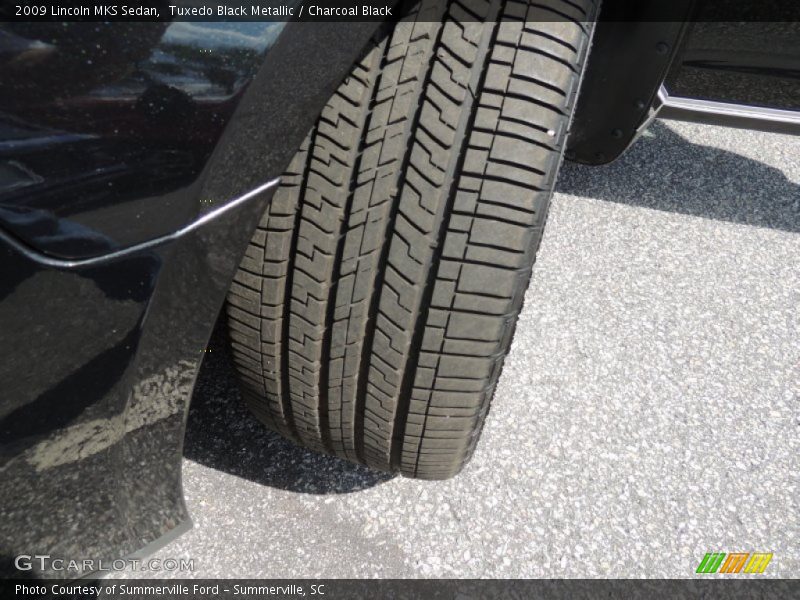 Tuxedo Black Metallic / Charcoal Black 2009 Lincoln MKS Sedan