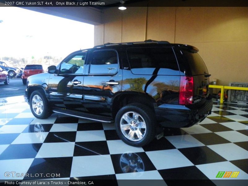 Onyx Black / Light Titanium 2007 GMC Yukon SLT 4x4