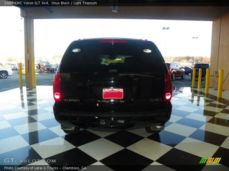 Onyx Black / Light Titanium 2007 GMC Yukon SLT 4x4