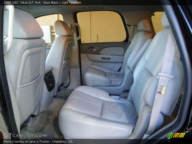 Onyx Black / Light Titanium 2007 GMC Yukon SLT 4x4