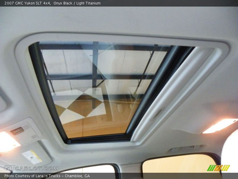 Onyx Black / Light Titanium 2007 GMC Yukon SLT 4x4