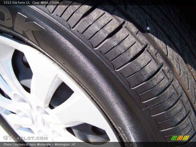 Clear White / Stone 2012 Kia Forte LX