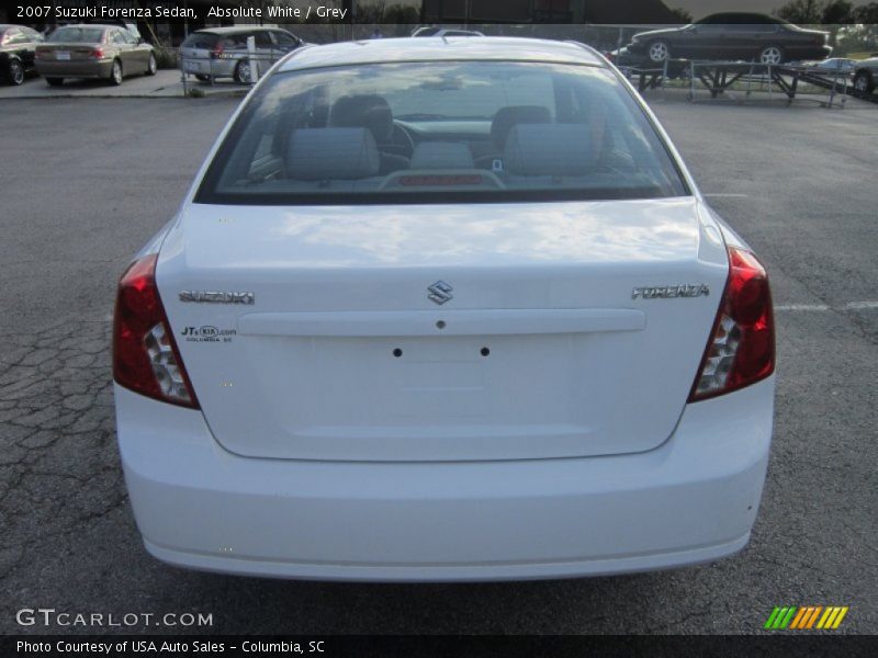 Absolute White / Grey 2007 Suzuki Forenza Sedan