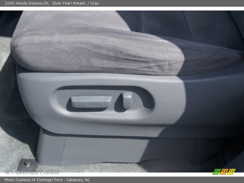 Silver Pearl Metallic / Gray 2006 Honda Odyssey EX