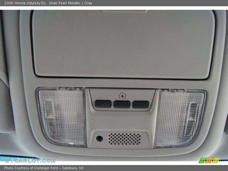 Silver Pearl Metallic / Gray 2006 Honda Odyssey EX