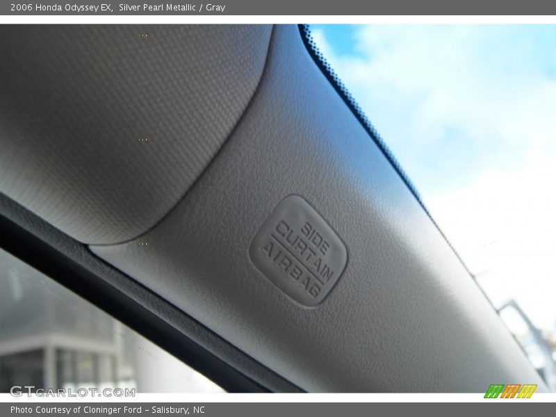 Silver Pearl Metallic / Gray 2006 Honda Odyssey EX