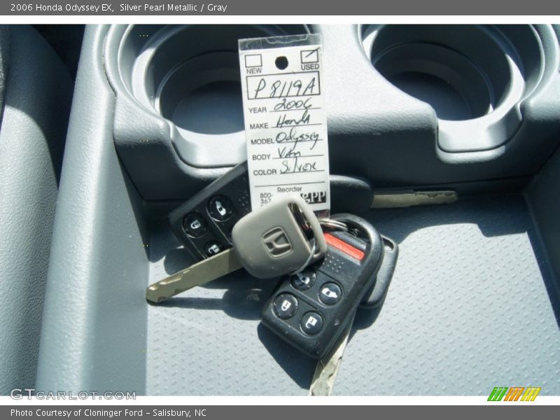 Silver Pearl Metallic / Gray 2006 Honda Odyssey EX