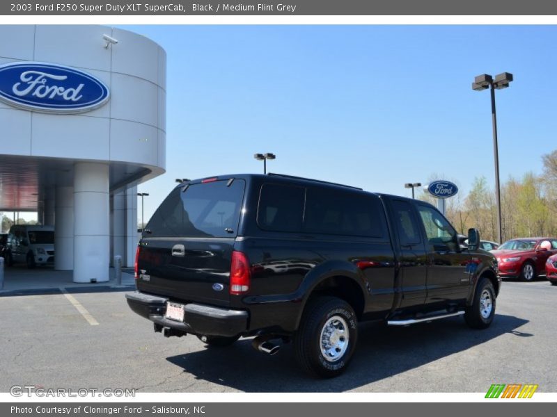 Black / Medium Flint Grey 2003 Ford F250 Super Duty XLT SuperCab