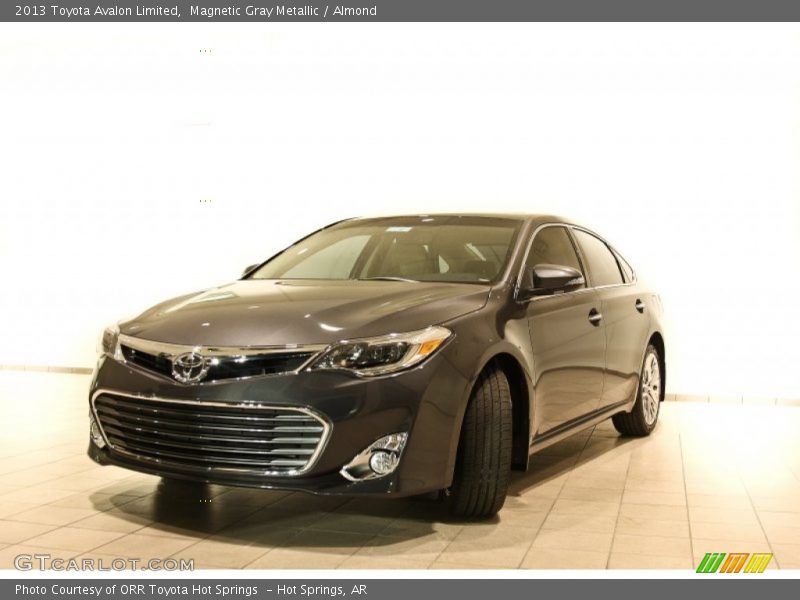 Magnetic Gray Metallic / Almond 2013 Toyota Avalon Limited