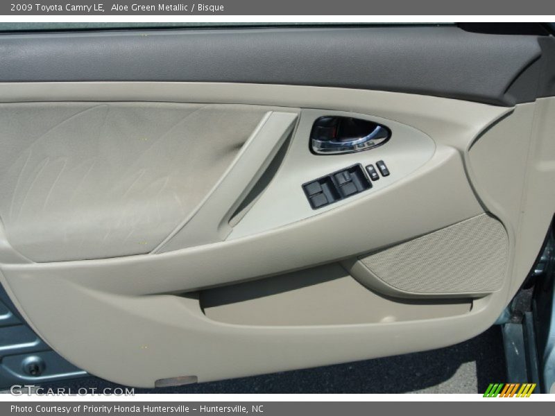 Aloe Green Metallic / Bisque 2009 Toyota Camry LE