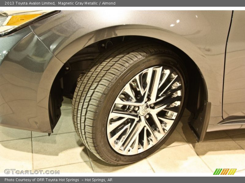 Magnetic Gray Metallic / Almond 2013 Toyota Avalon Limited