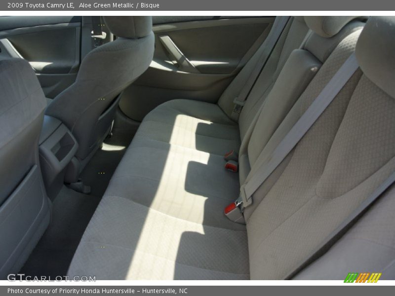 Aloe Green Metallic / Bisque 2009 Toyota Camry LE