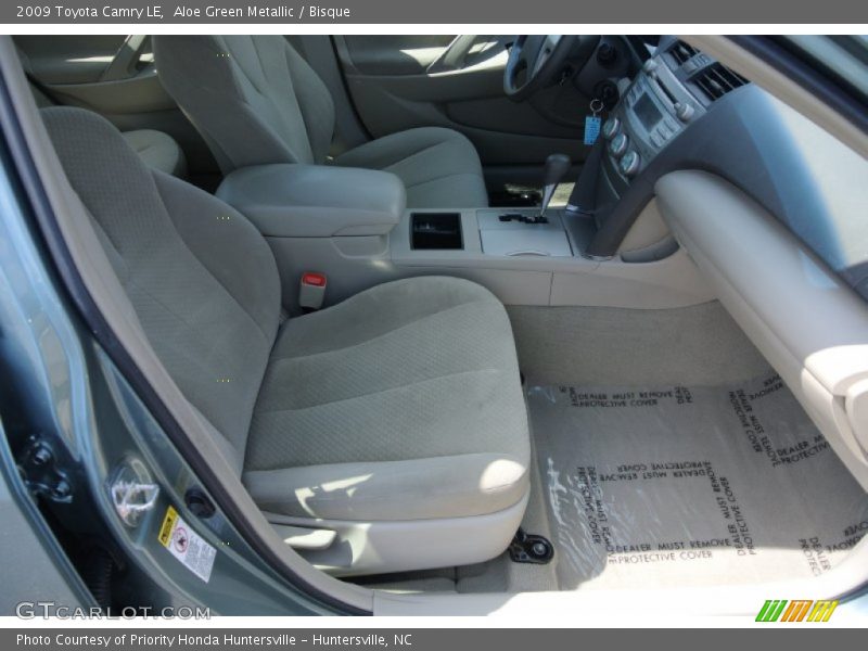 Aloe Green Metallic / Bisque 2009 Toyota Camry LE