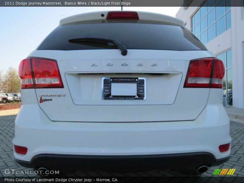 Bianco White / Black/Light Frost Beige 2011 Dodge Journey Mainstreet