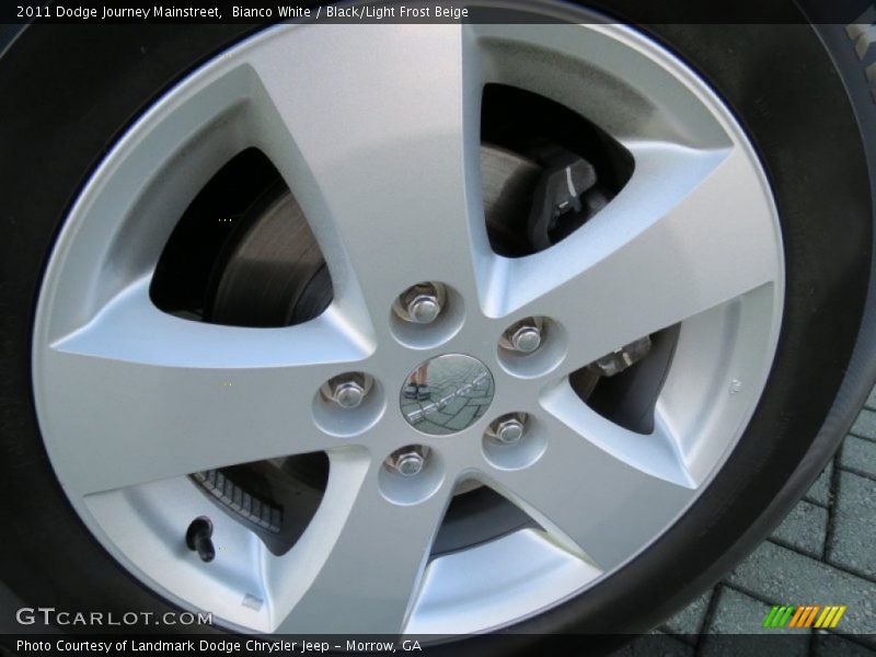 Bianco White / Black/Light Frost Beige 2011 Dodge Journey Mainstreet