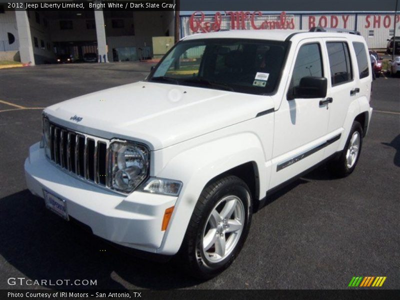 Bright White / Dark Slate Gray 2012 Jeep Liberty Limited