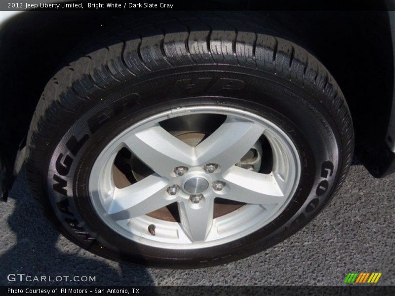 Bright White / Dark Slate Gray 2012 Jeep Liberty Limited