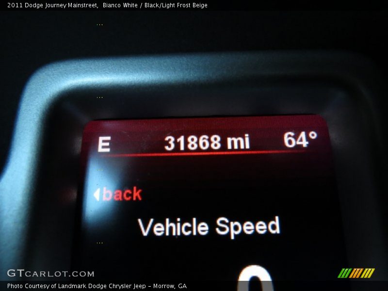 Bianco White / Black/Light Frost Beige 2011 Dodge Journey Mainstreet