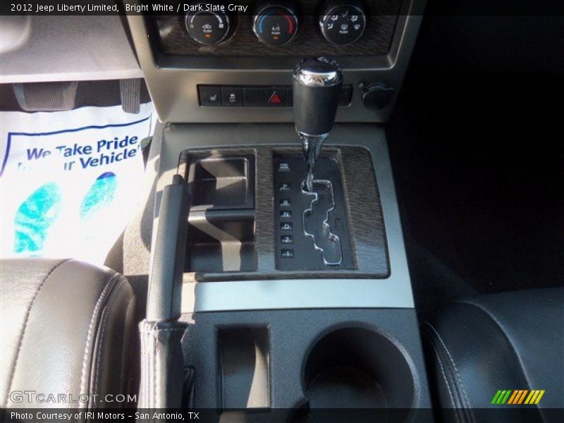 Bright White / Dark Slate Gray 2012 Jeep Liberty Limited