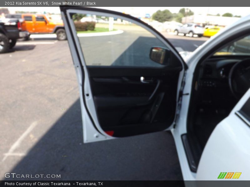 Snow White Pearl / Black 2012 Kia Sorento SX V6