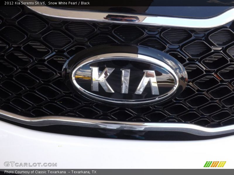 Snow White Pearl / Black 2012 Kia Sorento SX V6