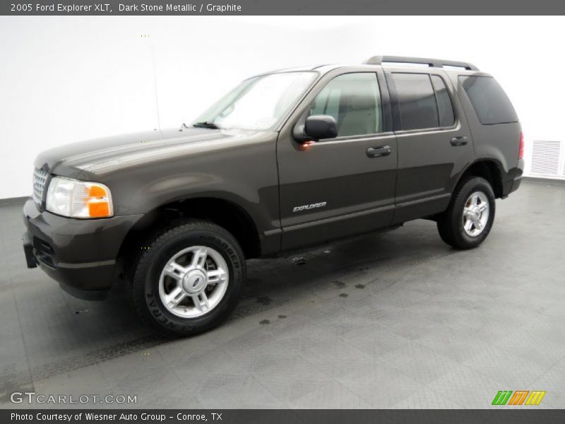 Dark Stone Metallic / Graphite 2005 Ford Explorer XLT