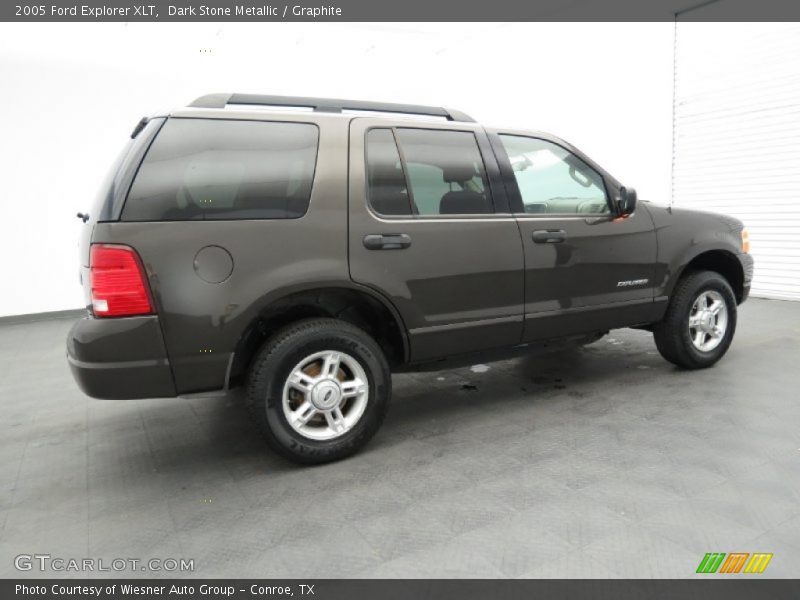 Dark Stone Metallic / Graphite 2005 Ford Explorer XLT