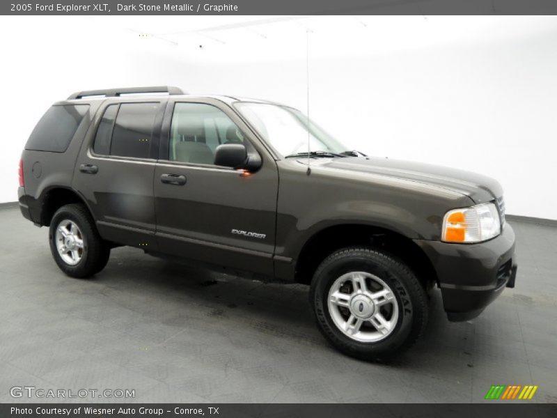Dark Stone Metallic / Graphite 2005 Ford Explorer XLT
