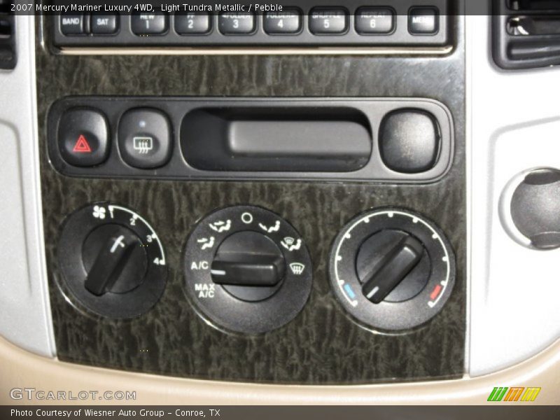 Controls of 2007 Mariner Luxury 4WD