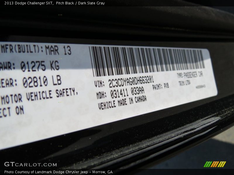 Pitch Black / Dark Slate Gray 2013 Dodge Challenger SXT