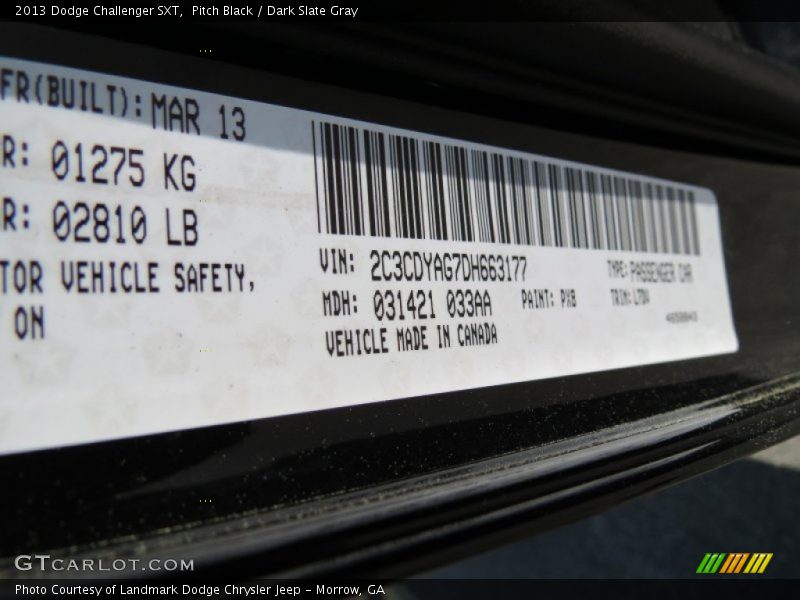 Pitch Black / Dark Slate Gray 2013 Dodge Challenger SXT