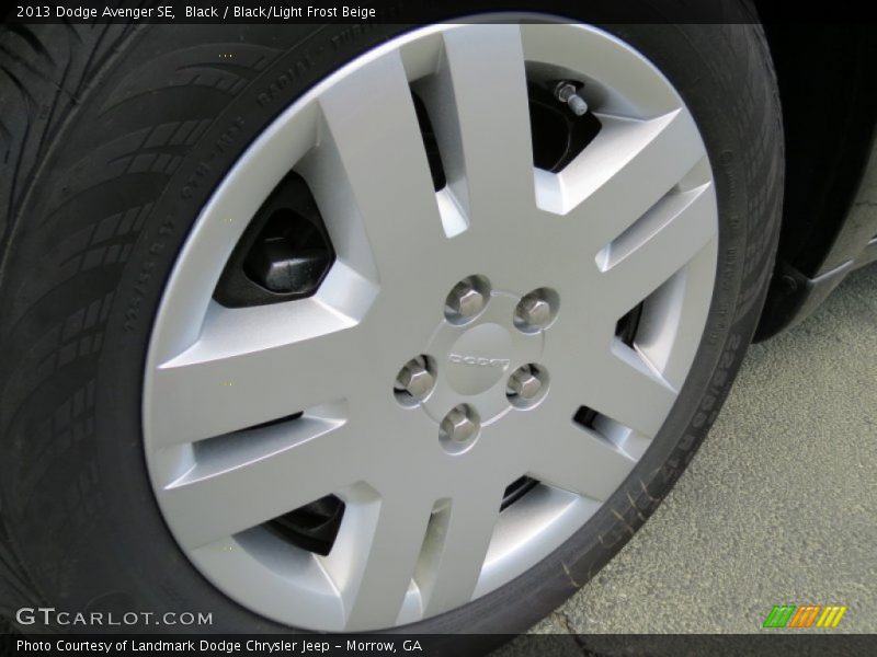 Black / Black/Light Frost Beige 2013 Dodge Avenger SE